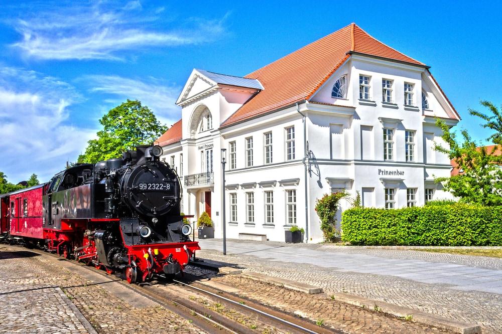 Hotel Prinzenpalais 巴特多布兰 外观 照片
