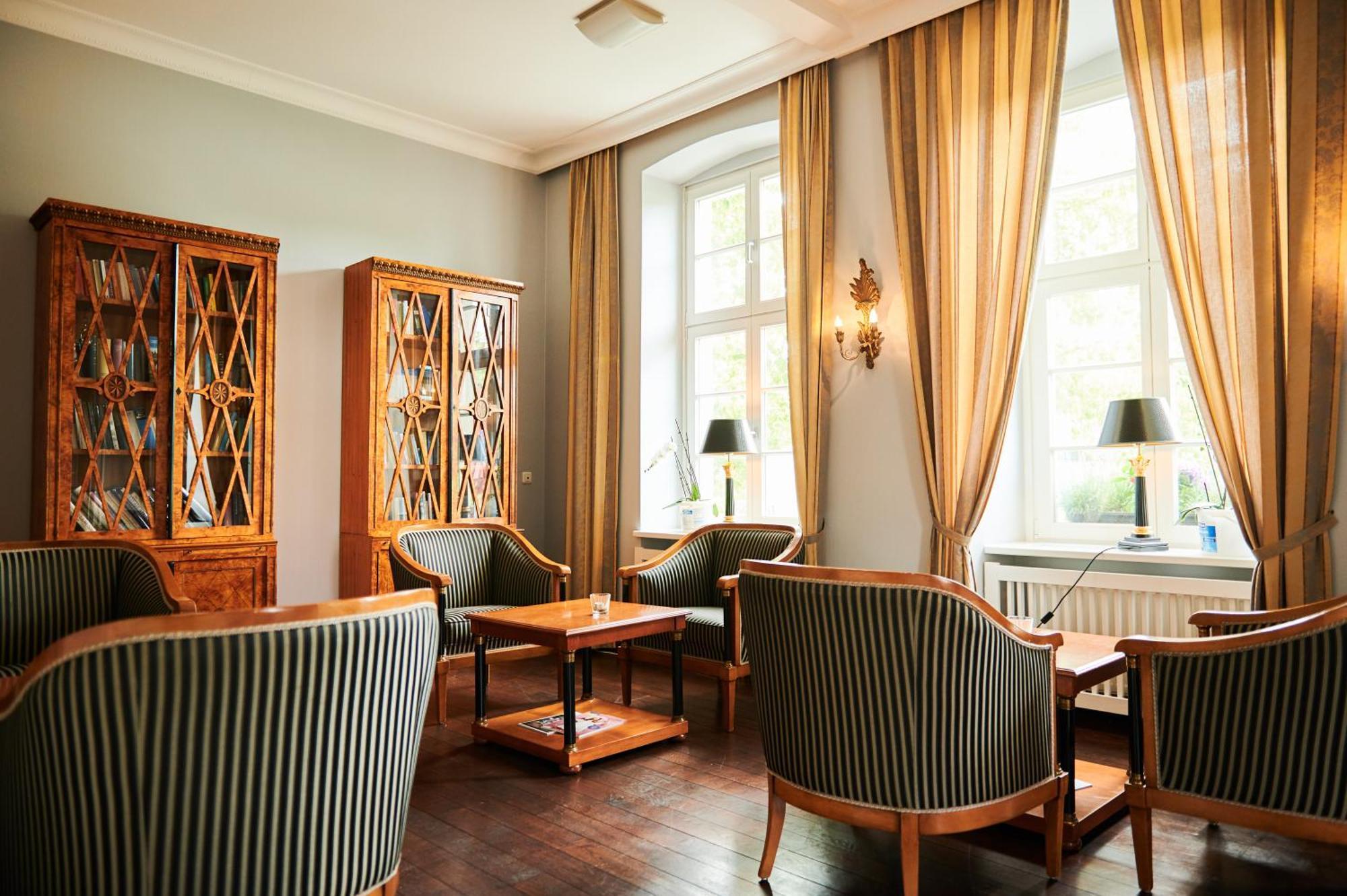 Hotel Prinzenpalais 巴特多布兰 外观 照片